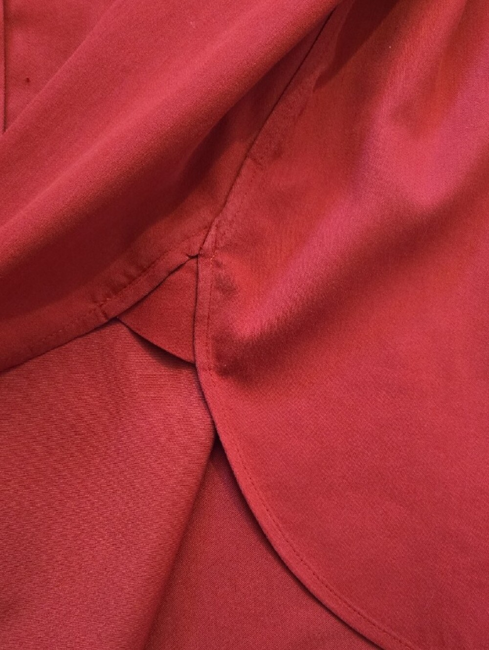 Chico's 3 Button Down Shirt Blouse No Iron Stretch Red XL Long Sleeve Career - Picture 8 of 9